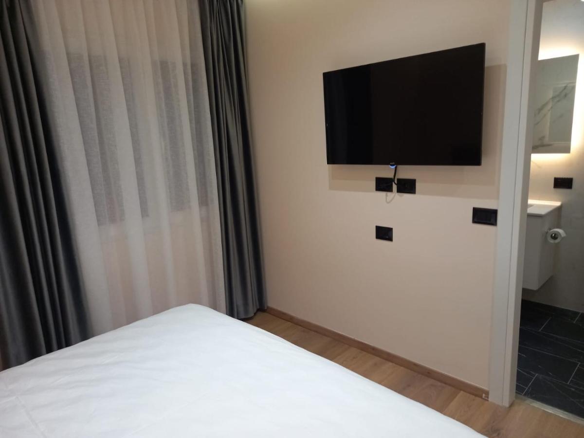Djakbe Hotel Tiran Dış mekan fotoğraf
